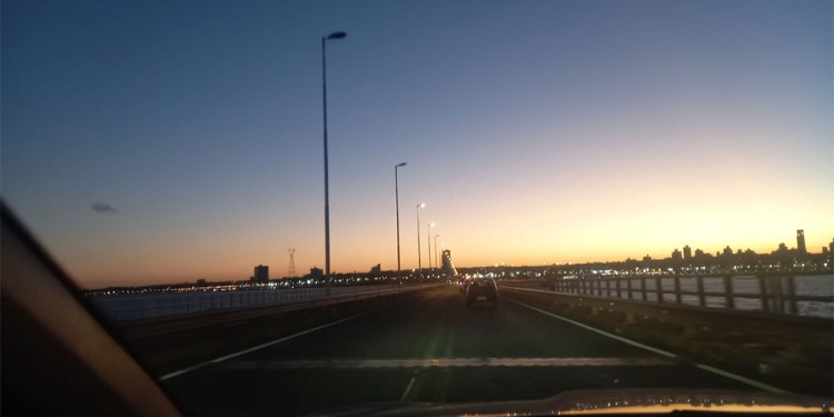 SE VE POCO. Apenas cae la noche y la visibilidad es casi nula.