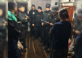 Puerto Rico: allanaron la casa de un estudiante tras una alerta escolar y secuestraron armas de fuego