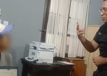 Con lengua de señas, un policía hizo posible una denuncia sin barreras