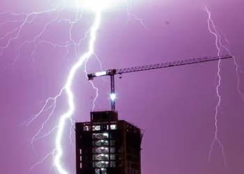 Posadas entra en alerta por lluvias intensas, ráfagas y posible granizo