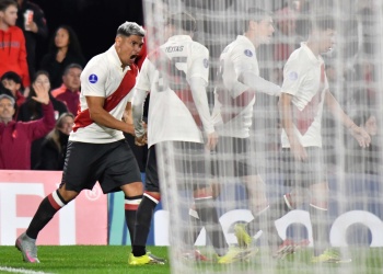 Copa Sudamericana: River goleó y selló su primer lugar en el grupo