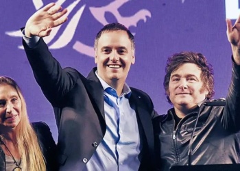 “Ni en pedo se va”, dijo Milei al defender a Adorni en medio de la interna oficialista