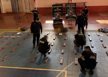 Narcos huyeron tras un tiroteo con la Policía y abandonaron más de $248 millones en marihuana en San Ignacio
