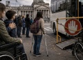 Denuncian que el ajuste en transporte afecta salud, educación y trabajo de personas con discapacidad