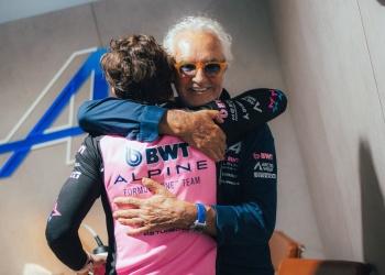 Briatore y un guiño a Colapinto: “Mejoró con la ingeniería, era un niño, hoy es un hombre”