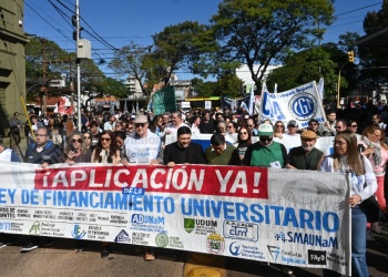 Multitudinaria convocatoria en la Marcha Federal Universitaria