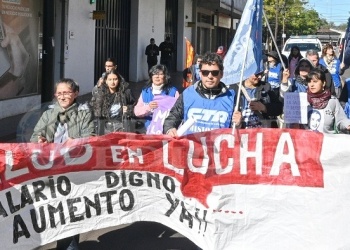 En Posadas, los trabajadores de la salud también marcharon