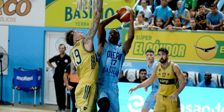 VOLVERTE A VER. En casa, el Celeste repitió la victoria ante Boca, por 78-62.
