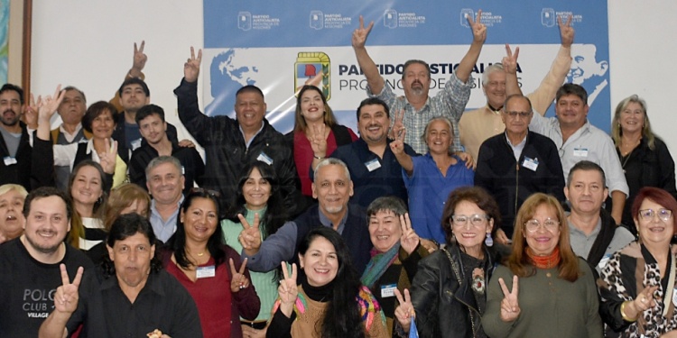 HISTÓRICO. Algunos de los integrantes del PJ misionero durante la sesión.