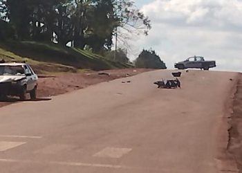 Un motociclista lesionado tras colisionar con un auto sobre la exruta 213 en Posadas