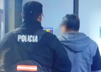 Amenazó a policías con una navaja casera y terminó detenido