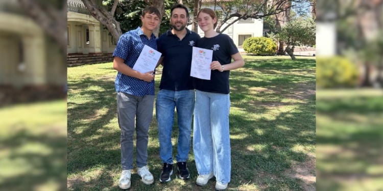 CON EXPERIENCIA. Santiago compitió en Mendoza junto a su compañera Belén.