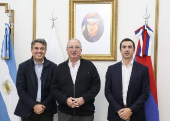 Passalacqua recibió a Philip Morris y analizaron el futuro del sector tabacalero en Misiones