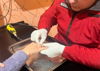 Advertencia por anillos de acero: le impedía la circulación y tuvieron que cortarlo