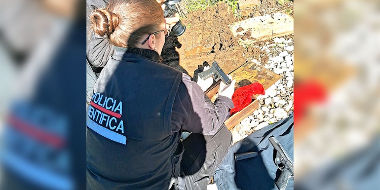 PREVENCIÓN. Fue la misma familia quien llamó al 911 para ser asistidos por la policía.