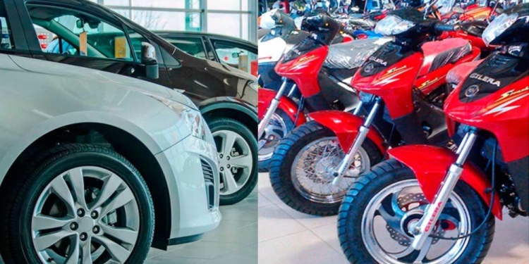 PATENTAMIENTOS. En los últimos 12 meses creció un 50% la compra de motos, pero cayó casi 34% la de autos.