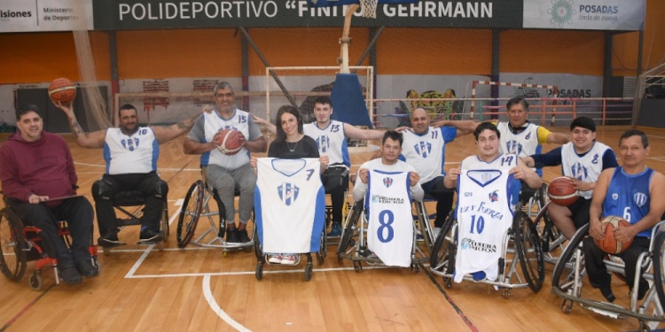 TODO LISTO. El plantel realizó ayer un nuevo entrenamiento de cara al debut en el certamen. Los eléctricos estrenarán camiseta para una nueva liga.