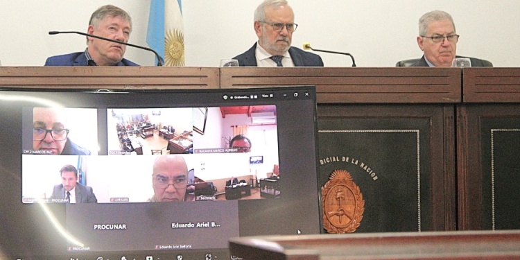 SEPTIEMBRE DE 2024. Los jueces federales, el chaqueño Enrique Jorge Bosch (izquierda), Víctor Alonso y Fermín Amado Ceroleni, ambos de Corrientes condenaron a Rojas (círculo).