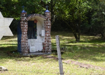 Buscan cuidar  los cementerios y el camino de los inmigrantes