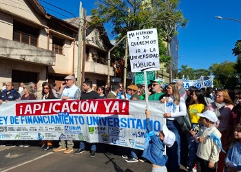 Multitudinaria convocatoria en Misiones: la marcha universitaria ocupó al menos seis cuadras en Posadas