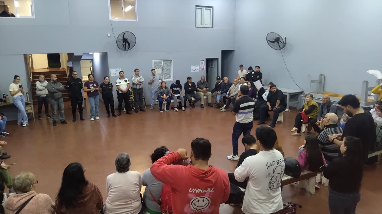Vecinos de Villa Cabello reclamaron medidas urgentes por picadas y ruidos molestos en la Chacra 153