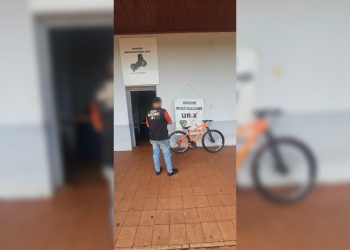 Sospechan que robó la bicicleta de su propio hermano y la vendió en el barrio