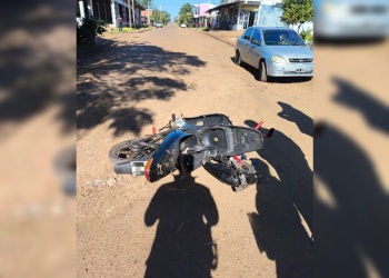 Un motociclista resultó herido tras chocar contra un pozo y despistar en Garupá