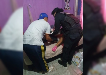 Policías asistieron un parto de urgencia en Itaembé Guazú y ayudaron a nacer a una beba