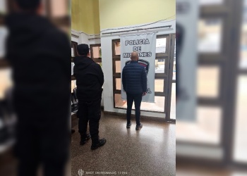 Detuvieron a un hombre acusado de golpear y amenazar a la dueña de un local gastronómico en Posadas