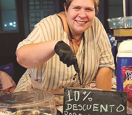 ALEJANDRA 
FIGUEREDO. Su emprendimiento en Instagram es: 
@posadasgalss