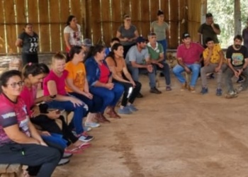 Familias del Paraje Barbacuá piden continuidad de la directora