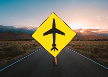 Señal de tránsito con un avión negro: qué significa y por qué debés prestar máxima atención al verla