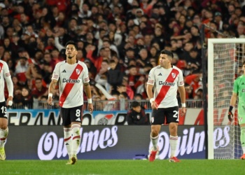 River fue sorprendido por Atlético Tucumán y cayó de local