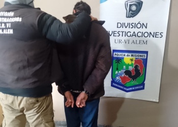Intentó escapar en colectivo tras irrumpir en una vivienda de una jubilada y terminó detenido