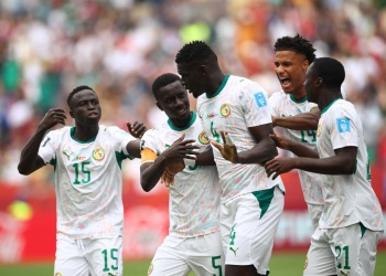 Senegal goleó a Irak y mantiene viva la ilusión de avanzar como uno de los mejores terceros