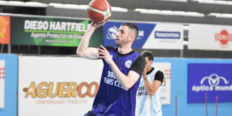 SIGUE EN OBERÁ. Bruno Sansimoni tendrá otra temporada en el Celeste.