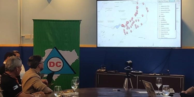 TELEDETECCIÓN. En la reunión presentaron nuevas herramientas tecnológicas para afrontar “El Niño”.