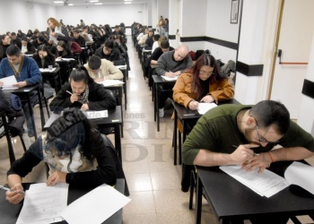 Con asistencia superior al 90%, se realizó el examen para residentes de salud