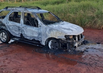 Conductor salió ileso tras incendiarse su auto en  Campo Ramón