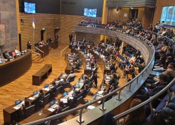 Misiones aprobó una ley para proteger a menores en entornos digitales y otra para fortalecer las vinculaciones adoptivas