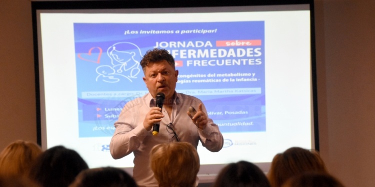 PESQUISA NEONATAL. Hernán Eiroa es especialista en errores congénitos y abordó patologías vinculadas al metabolismo.
