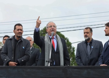 “No hay que confundir ser cortés con ser débil”, el mensaje de Passalacqua en el acto central por el Día de la Bandera