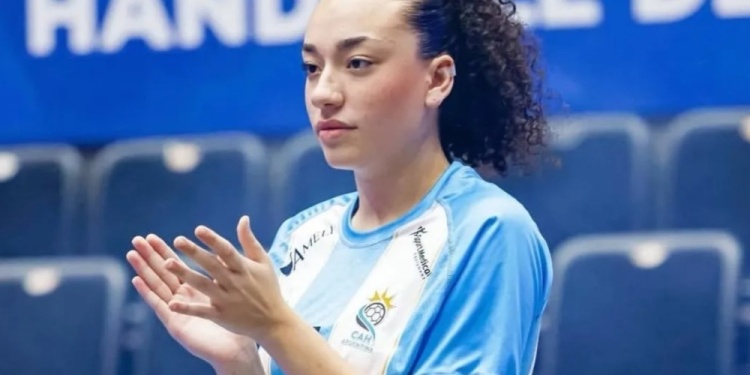 PARTICIPACIÓN. Mara López sumó rodaje ante España y convirtió un tanto.