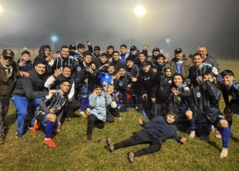 Nacional goleó y está en semis del Provincial