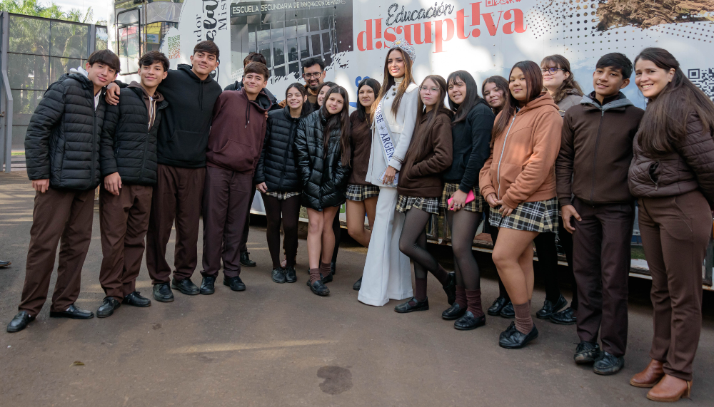 La Legislatura reconoció a Tamara Rogouski, Miss Universo Argentina, y resaltó su rol como embajadora misionera