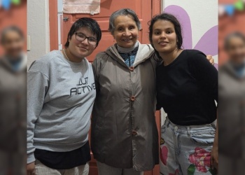 Después de once años, dos hermanas dejaron el hogar que las vio crecer
