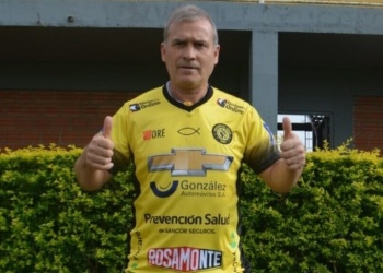 Adrián Álvarez dejó de ser el entrenador de Crucero del Norte