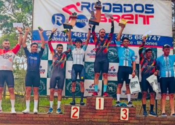Ahumada dominó en la cuarta