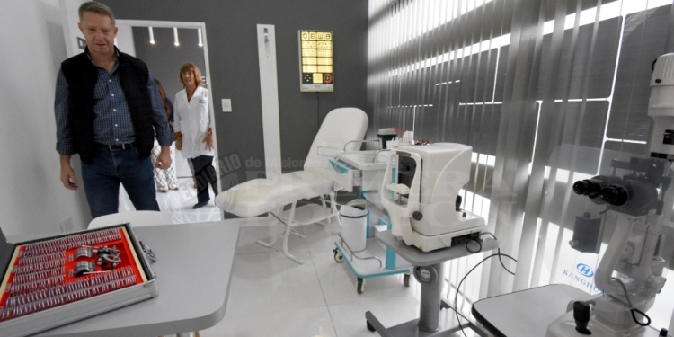 ESPACIO DE CONSULTA. Ubicado en el centro Predigma por la firma de un convenio, “cuenta con tecnología de vanguardia” para la evaluación de la visión.