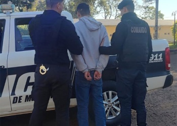 Detienen a un hombre, luego de que vecinos escucharan a una mujer pidiendo auxilio